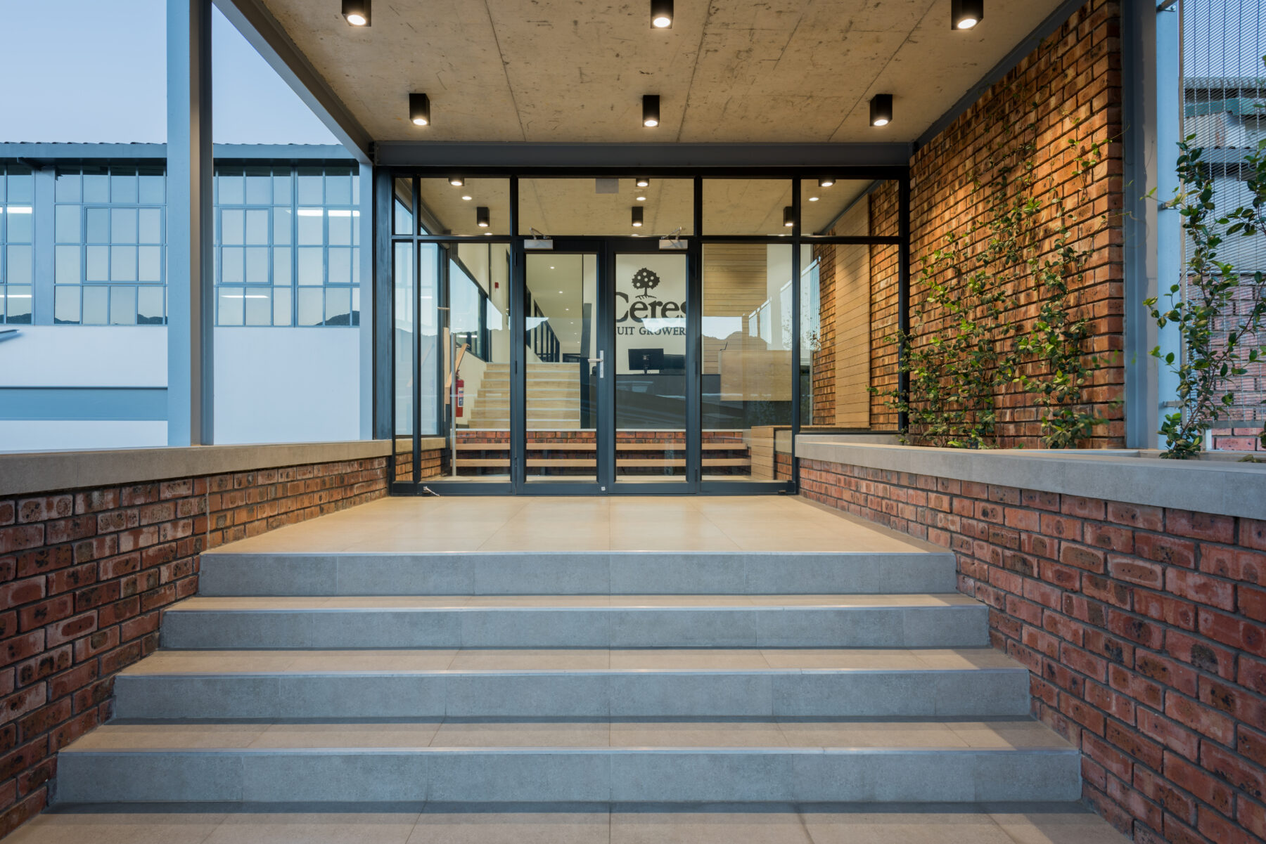 Ceres Fruit Growers Kube